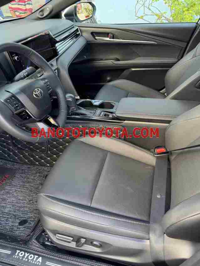 Toyota Camry 2.5 HEV Mid model 2025 xe chuẩn hết ý