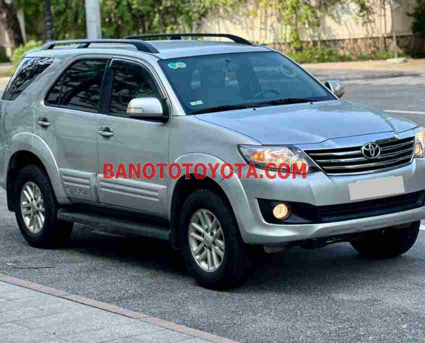 Bán Toyota Fortuner 2.7V 4x2 AT, màu Bạc, Máy xăng, 2014