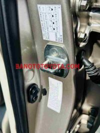 Cần bán Toyota Innova 2.0E đời 2014