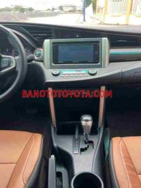 Cần bán xe Toyota Innova 2.0V đời 2016