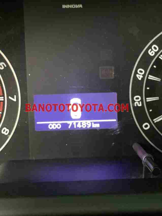 Cần bán Toyota Innova 2.0E 2018 xe đẹp