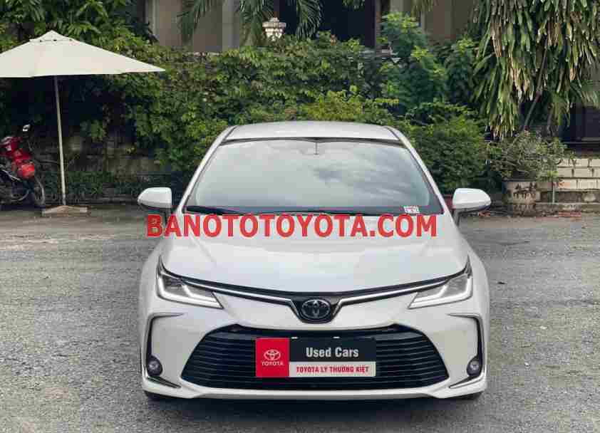 Cần bán gấp xe Toyota Corolla altis 1.8V 2022 màu Trắng