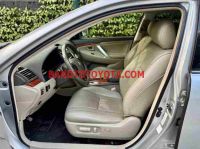 Cần bán gấp Toyota Camry 2.4G đời 2010, màu Bạc