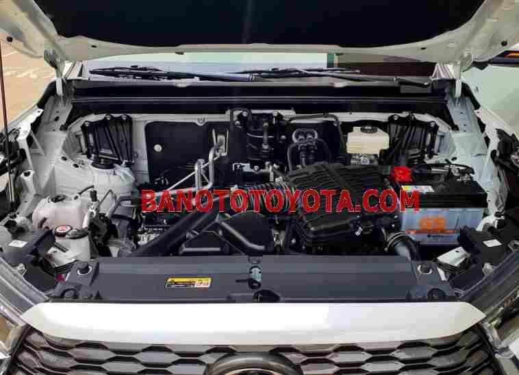 Cần bán gấp Toyota Innova Cross HEV 2.0 CVT đời 2024, màu Trắng