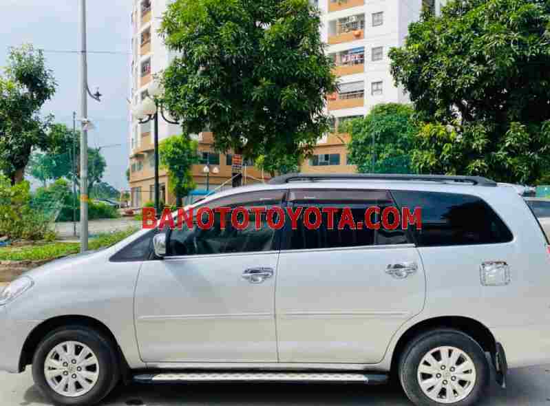 Cần bán xe Toyota Innova G sx 2011