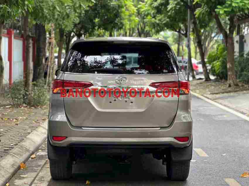 Cần bán xe Toyota Fortuner 2.4L 4x2 AT năm 2022 màu Nâu cực đẹp