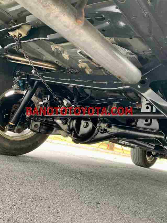 Cần bán gấp Toyota Fortuner 2.5G đời 2011, màu Đen