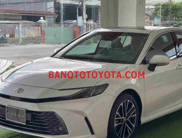 Toyota Camry 2.5 HEV Mid sx 2025, cam kết giá tốt