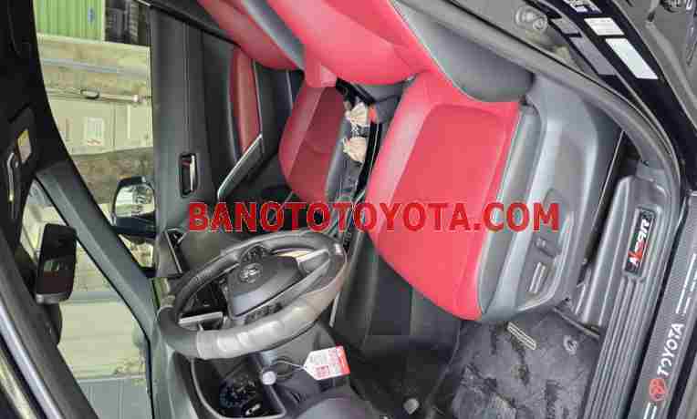 Cần bán xe Toyota Corolla Cross 1.8V 2024 Số tự động màu Đen