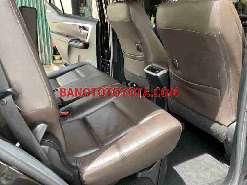 Toyota Fortuner 2.7V 4x2 AT 2017 Máy xăng đẹp long lanh