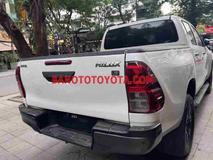 Bán Toyota Hilux 2.4L 4x2 AT, màu Trắng, Máy dầu, 2021