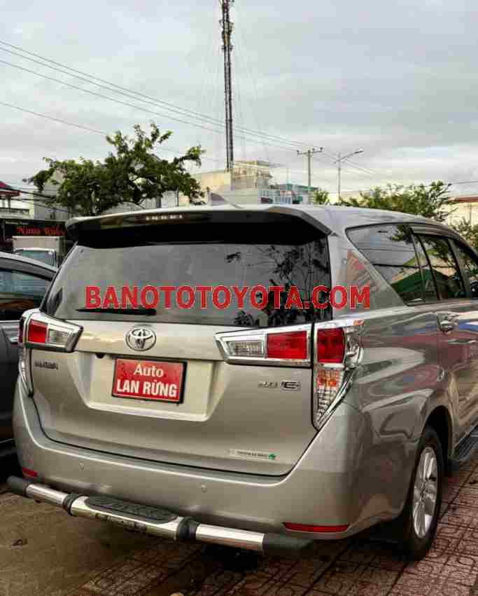 Toyota Innova 2.0E model 2017 xe chuẩn hết ý