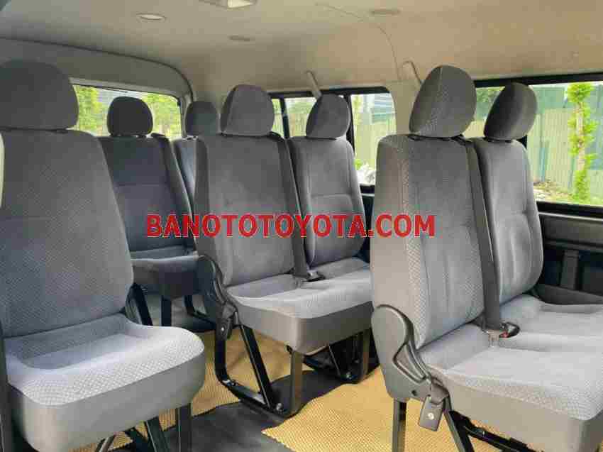 Cần bán Toyota Hiace Super Wagon 2.7 2012 - Số tay