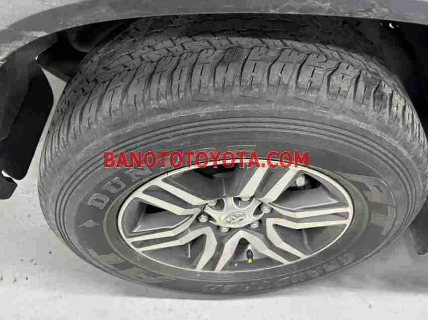 Toyota Fortuner 2.7V 4x2 AT 2017 Máy xăng, xe đẹp