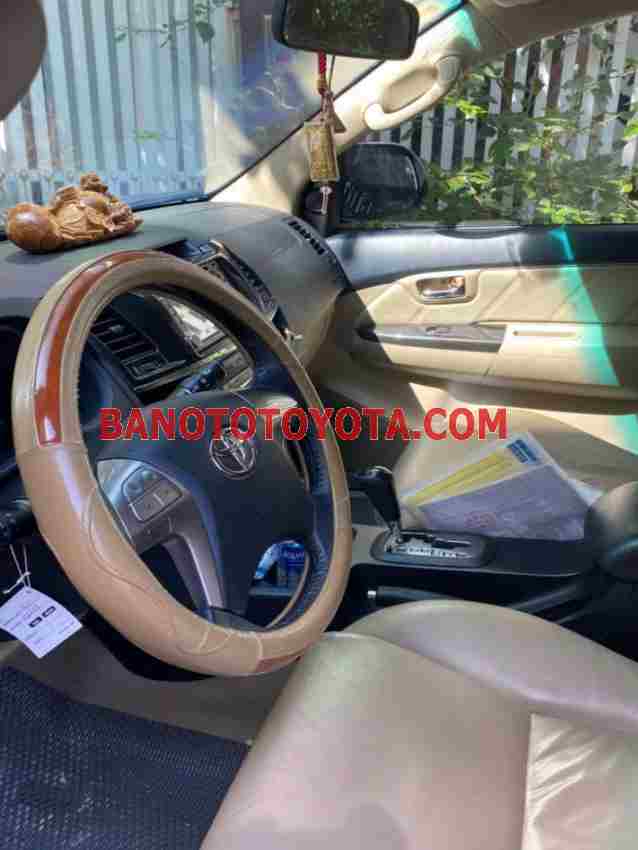 Toyota Fortuner 2.7V 4X2 AT 2016 Máy xăng đẹp long lanh