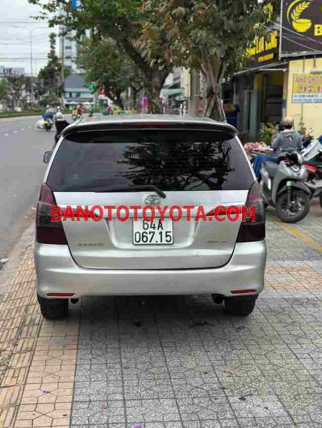 Cần bán gấp xe Toyota Innova J 2007 màu Bạc