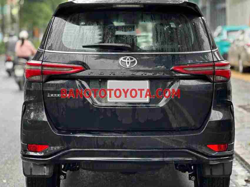 Toyota Fortuner 2.8V 4x4 AT Legender năm sản xuất 2021 giá tốt
