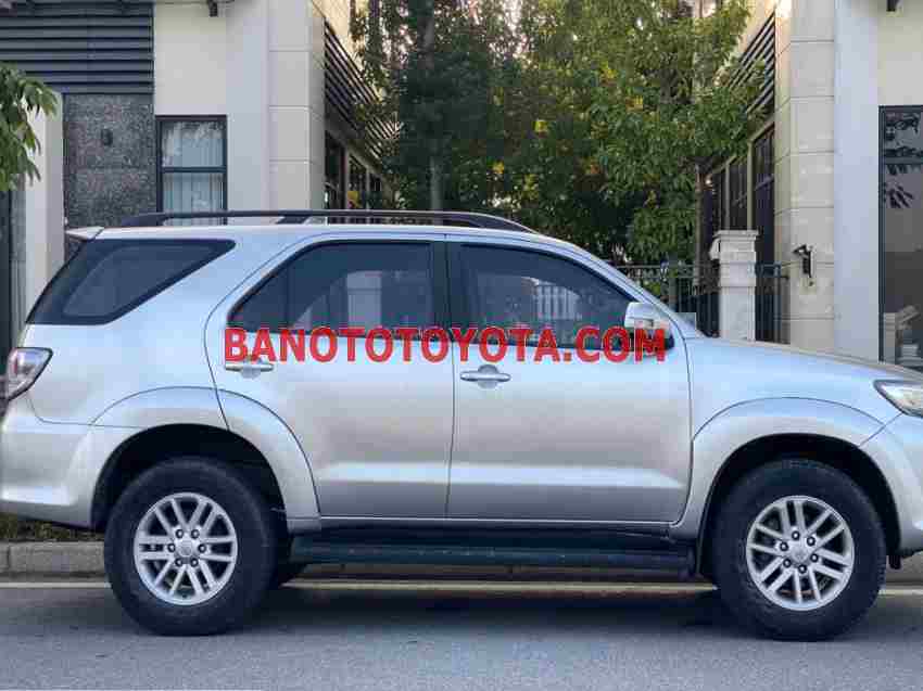 Toyota Fortuner 2.7V 4x2 AT 2013 Máy xăng đẹp long lanh