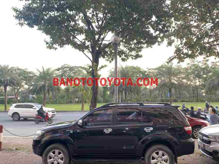 Toyota Fortuner 2.7V 4x4 AT 2011 Máy xăng đẹp long lanh