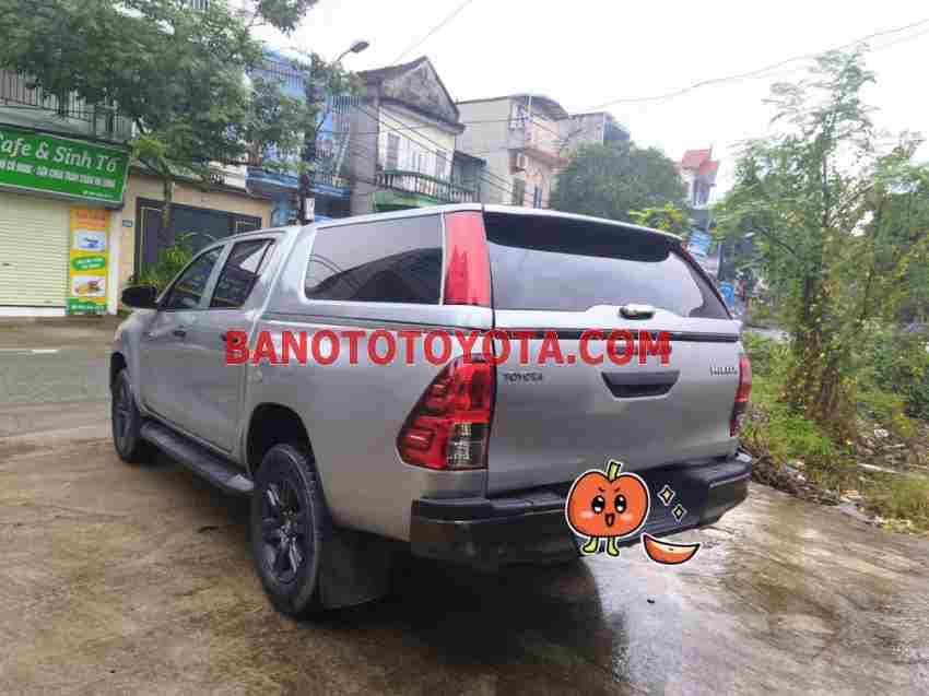 Cần bán xe Toyota Hilux 2.4L 4x2 MT đời 2021