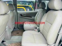 Cần bán gấp Toyota Innova 2.0V đời 2013, màu Bạc