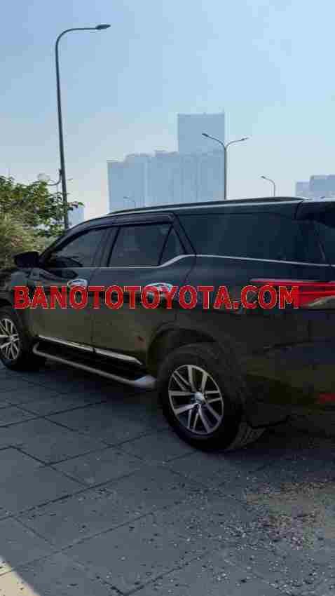 Cần bán xe Toyota Fortuner 2.8V 4x4 AT 2018, xe đẹp