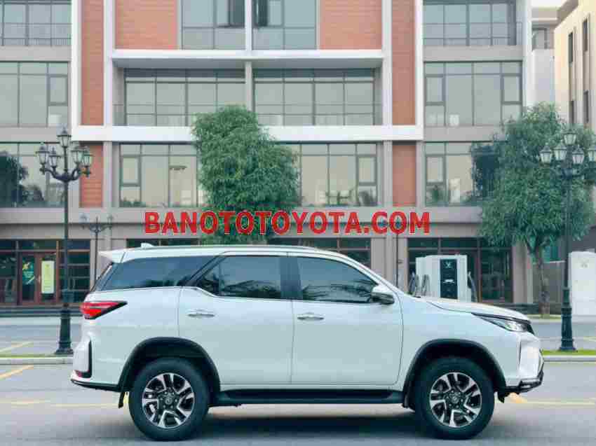 Toyota Fortuner Legender 2.8L 4x4 AT 2024 - Giá tốt