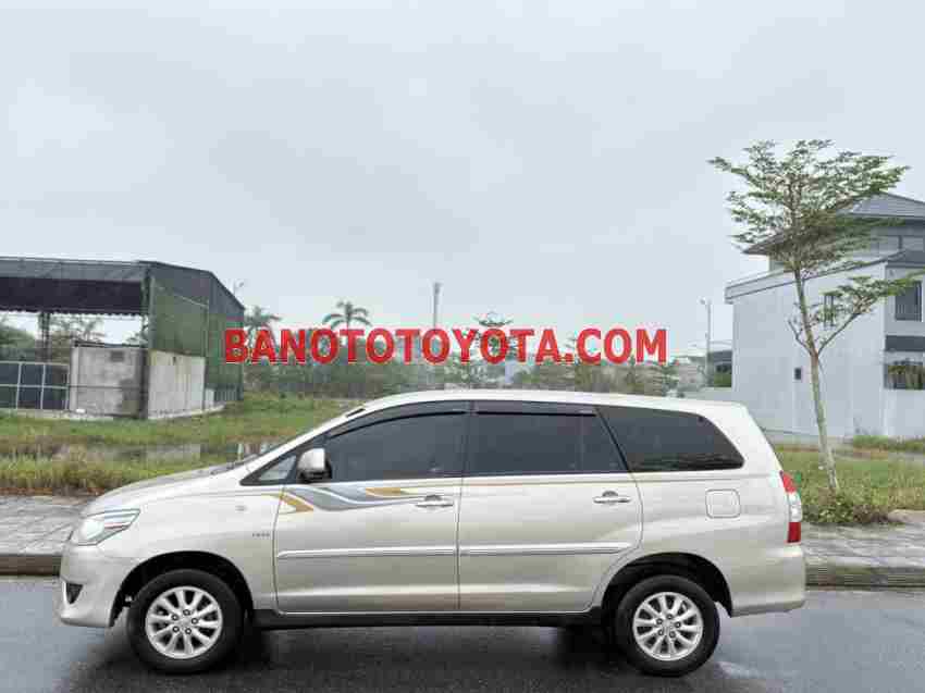Toyota Innova 2.0G 2013 Máy xăng đẹp long lanh