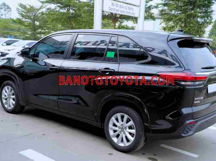 Cần bán gấp Toyota Innova Cross 2.0V CVT năm 2025 giá cực tốt