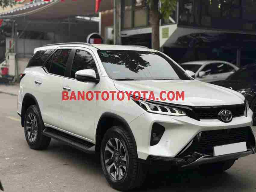 Cần bán gấp xe Toyota Fortuner Legender 2.4L 4x2 AT 2025 màu Trắng