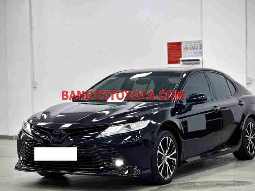 Cần bán gấp xe Toyota Camry 2.5Q năm 2021, màu Đen, Số tự động