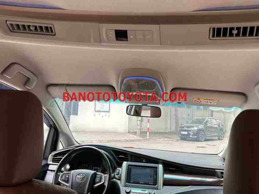 Cần bán xe Toyota Innova 2.0V 2017, xe đẹp