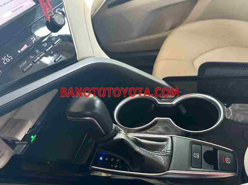 Cần bán xe Toyota Camry 2.0G màu Đen 2021