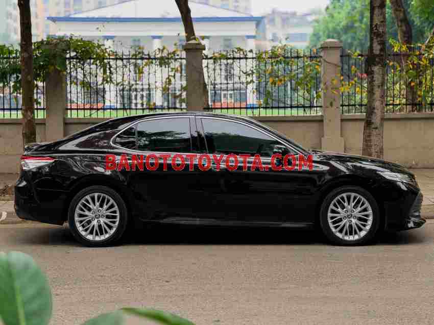 Cần bán gấp Toyota Camry 2.5Q đời 2020, màu Nâu