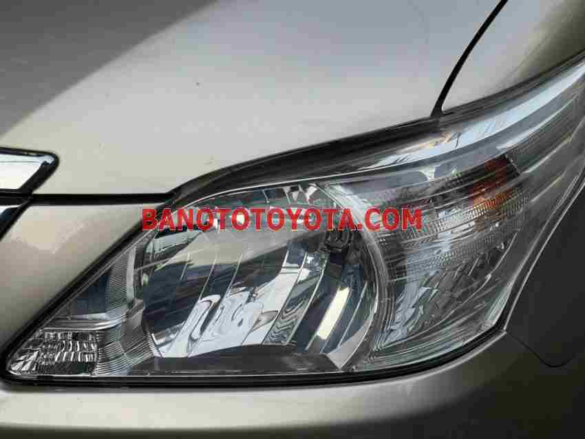 Cần bán gấp xe Toyota Innova 2.0G năm 2015, màu Vàng, Số tự động