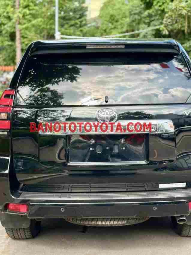 Cần bán gấp Toyota Prado VX 2.7L đời 2018, màu Đen