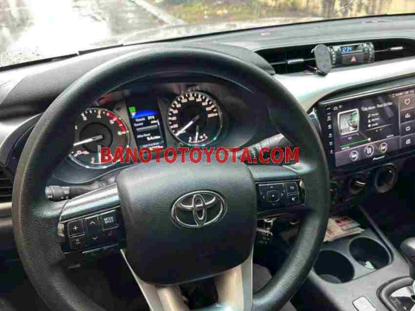 Cần bán nhanh Toyota Hilux 2.4L 4x2 AT 2021 cực đẹp