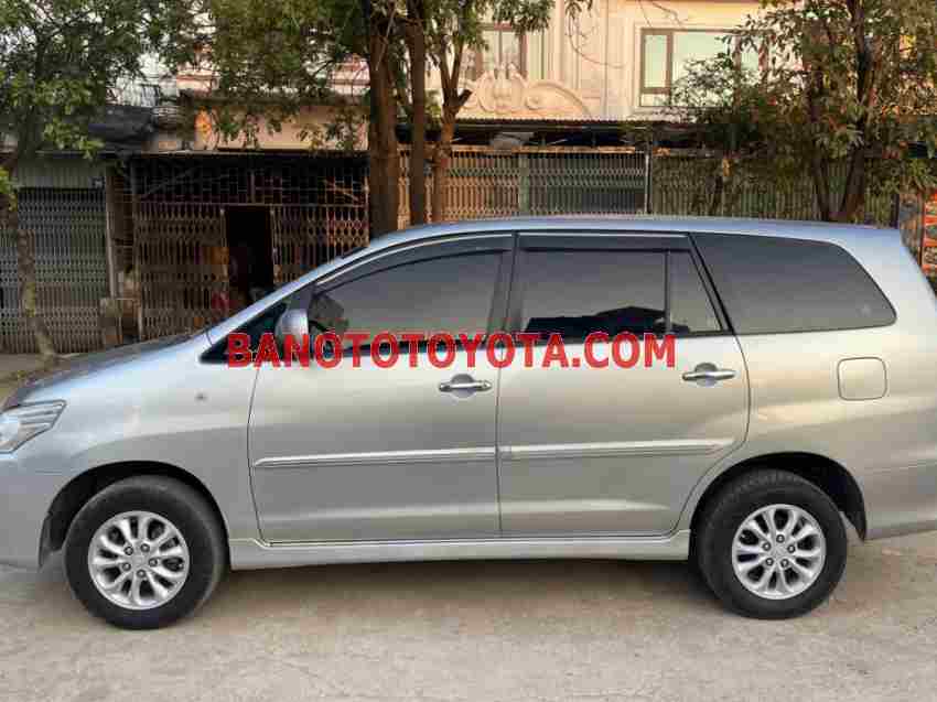 Bán Toyota Innova 2.0E, màu Bạc, Máy xăng, 2014