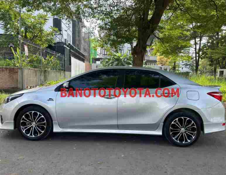 Toyota Corolla altis 2.0V 2016 giá cực tốt
