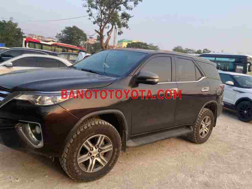 Cần bán gấp Toyota Fortuner 2.7V 4x2 AT đời 2016, màu Nâu