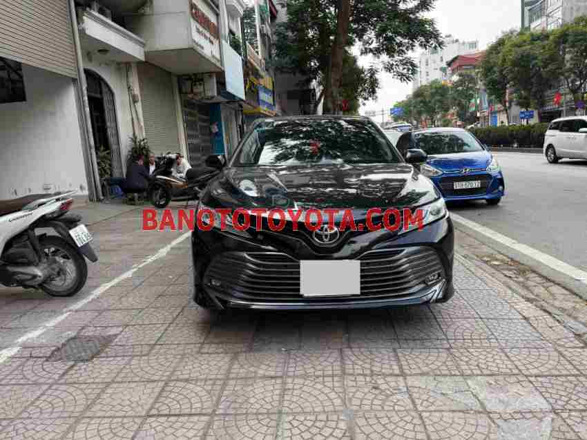 Cần bán gấp xe Toyota Camry 2.5Q năm 2019, màu Đen, Số tự động