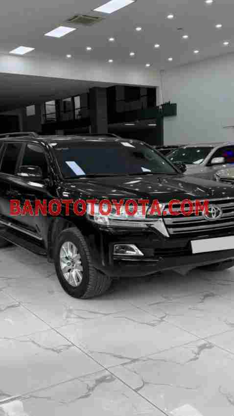 Cần bán gấp Toyota Land Cruiser 4.6 V8 đời 2019, màu Đen