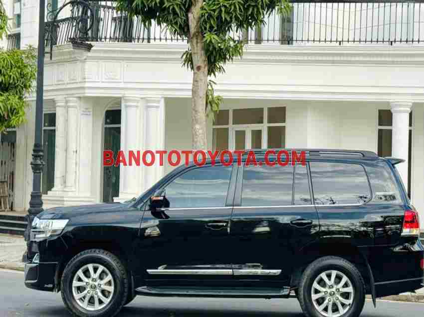 Toyota Land Cruiser 4.6 V8 2019 Máy xăng, xe đẹp