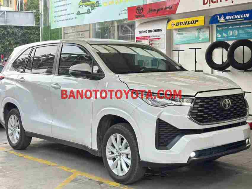 Toyota Innova Cross 2.0V CVT 2025 Số tự động cực đẹp!