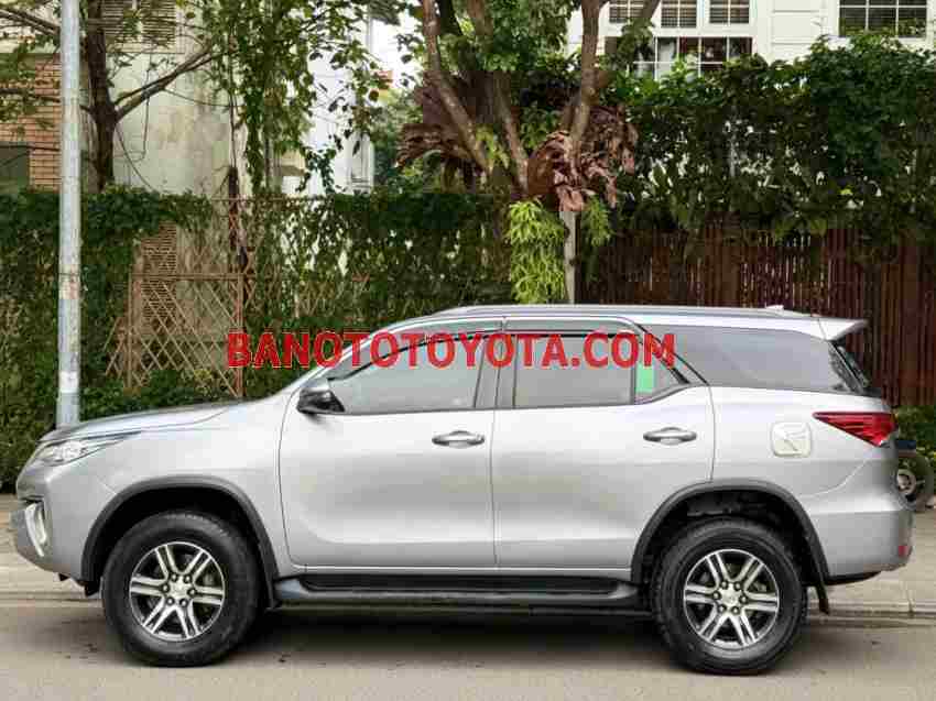Cần bán gấp Toyota Fortuner 2.4G 4x2 MT 2019 - Xe đẹp - Giá tốt