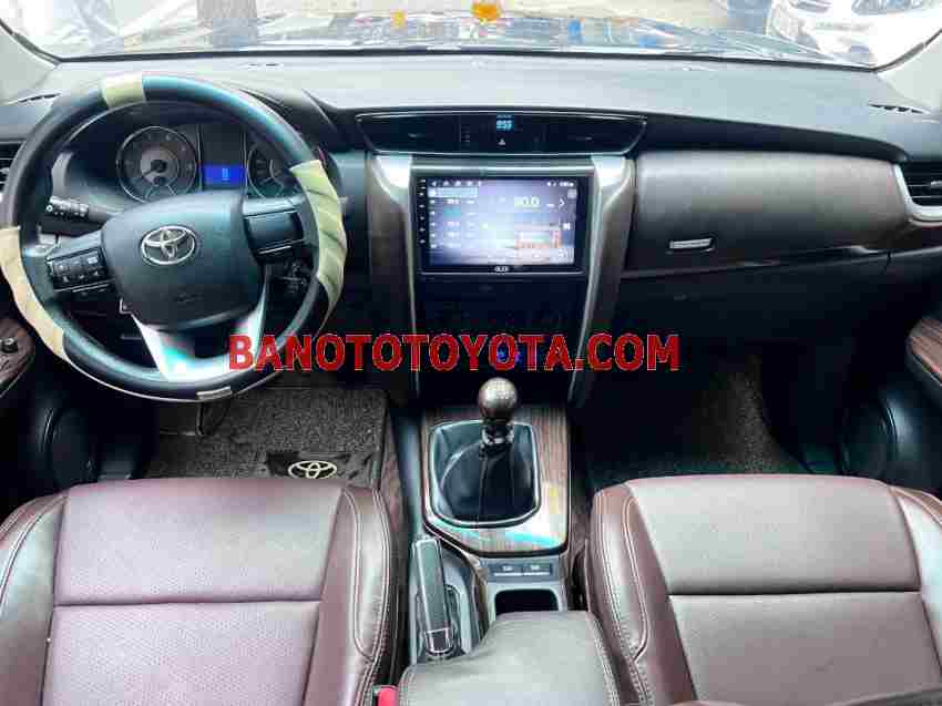 Cần bán nhanh Toyota Fortuner 2.4G 4x2 MT 2017 cực đẹp