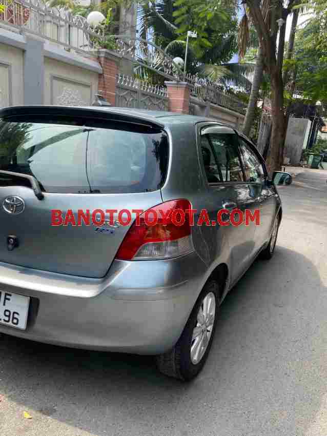 Cần bán xe Toyota Yaris 1.3 AT năm 2010 màu Bạc cực đẹp