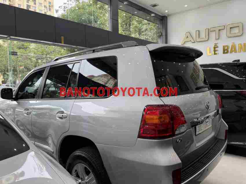 Cần bán xe Toyota Land Cruiser VX 4.6 V8 2015 Số tự động