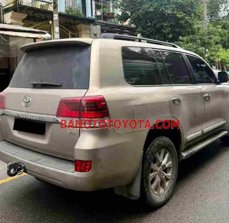 Toyota Land Cruiser VX 4.6 V8 2017, xe đẹp, hết ý