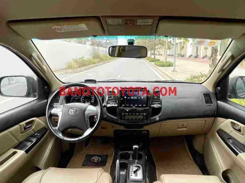 Cần bán xe Toyota Fortuner 2.7V 4x2 AT 2015 Số tự động màu Đen